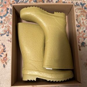 UGG Women's Wilshire Logo Boot